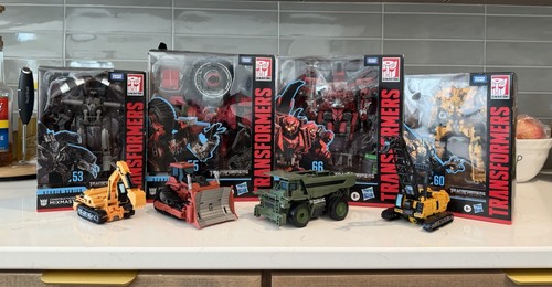 Devastator studio series - studio,